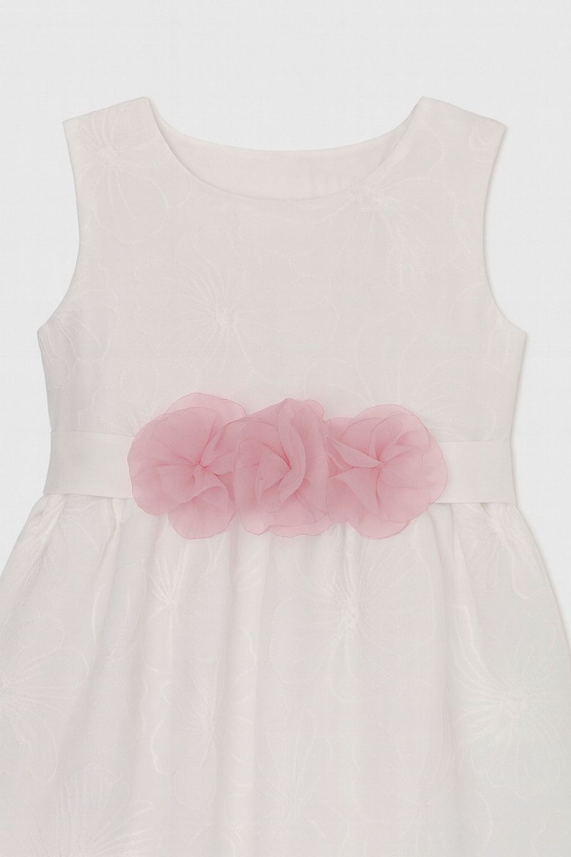 Vestido Sin Manga Con Guarda De Broderie Y Faja Con Flor En El Centro