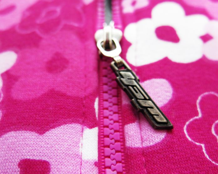 Campera de Algodon Nena de Friza con Capucha Estampada Floreada