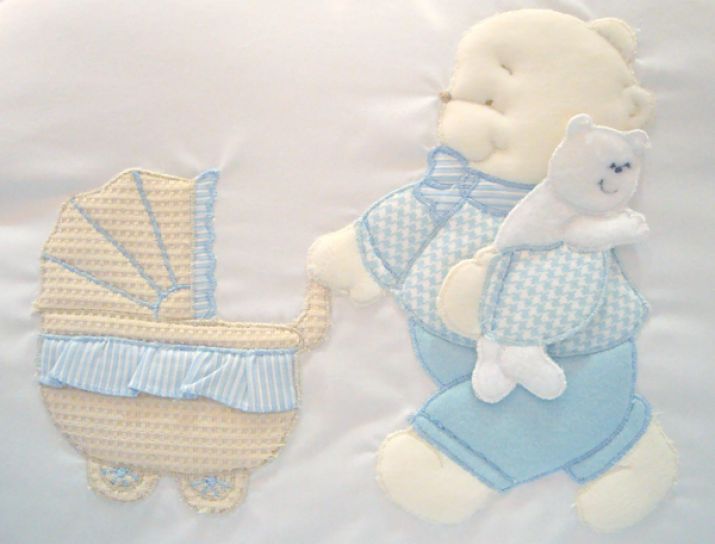 Catre de dormir Celeste / Blanco con Oso Llevando cochecito