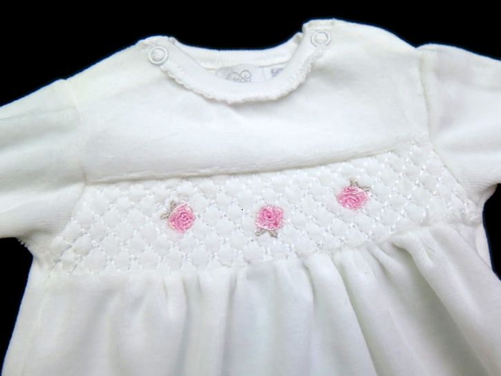 Enterito Plush C/ Florcita Bordadas Punto Smock