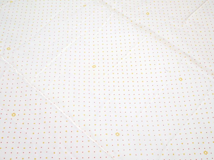 Acolchado Para Cuna Funcional Reversible Combinado Lunares Estampados y Estrellas Bordadas