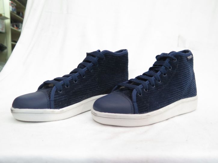 Bota de Corderoy Con Cordon