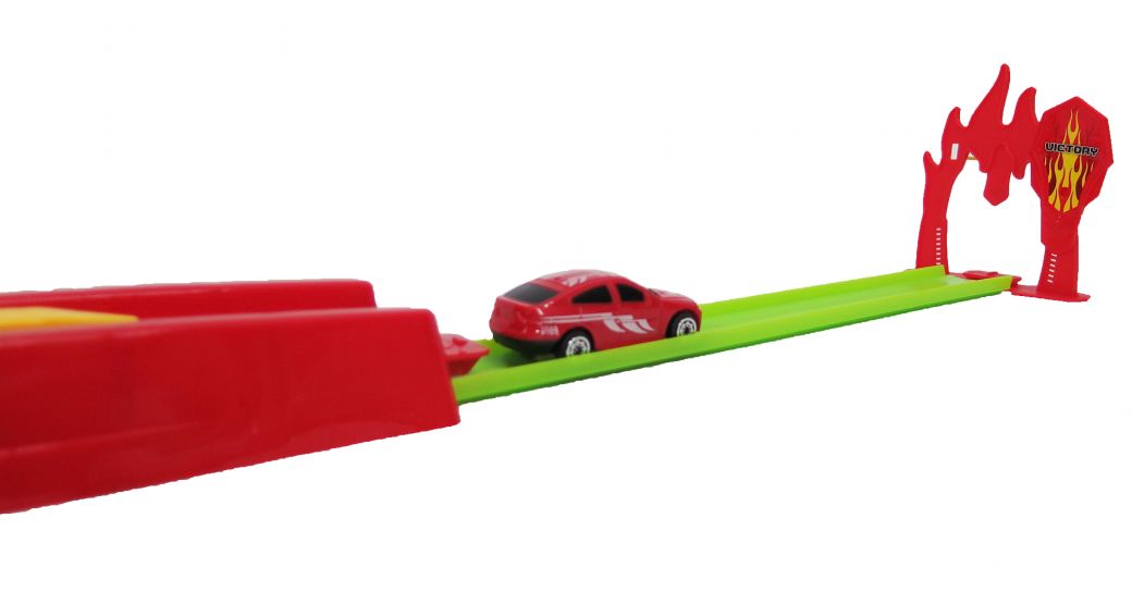 Pista Corta Con un Auto