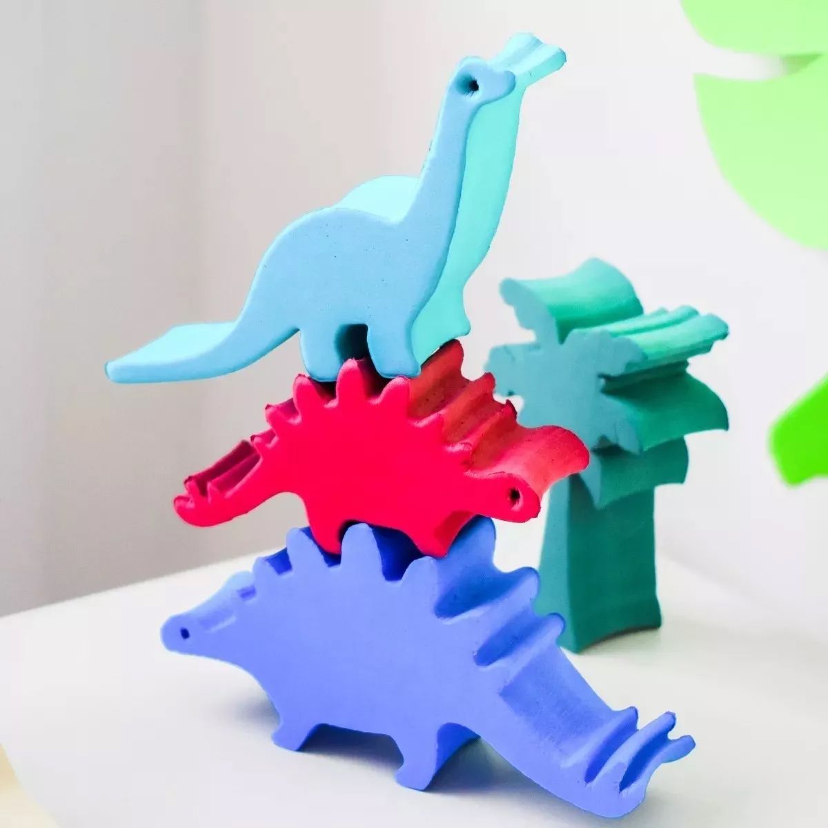 Juego De Dinosauriuos Didácticos En Goma Eva - 18 Piezas