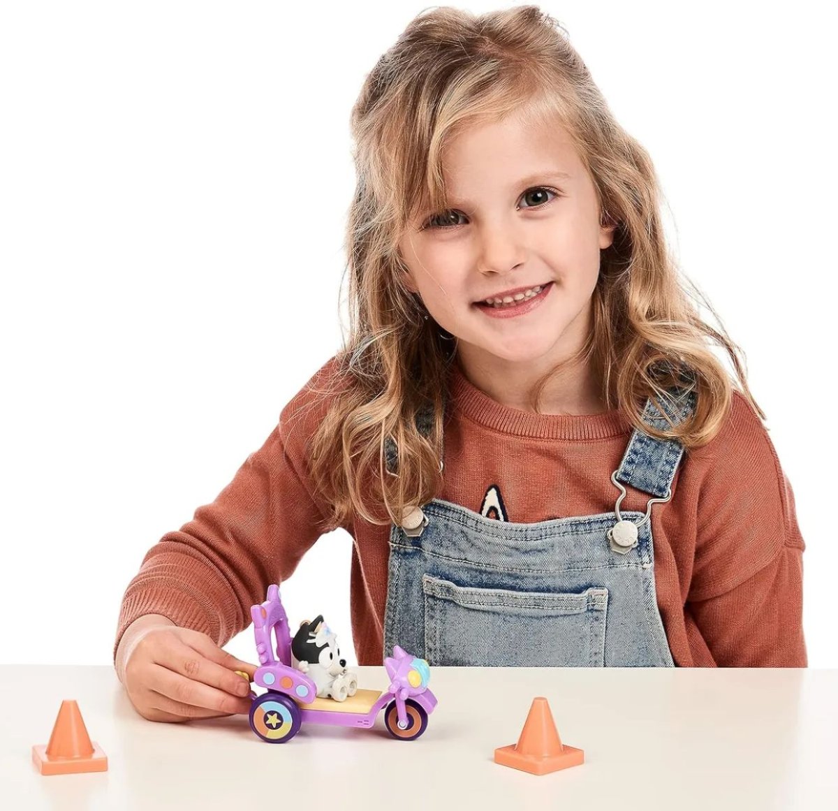 Playset Bluey Muffins Cat Con Moto - Crea Tu Propia Aventura - Muffin's Cat Squad Bike