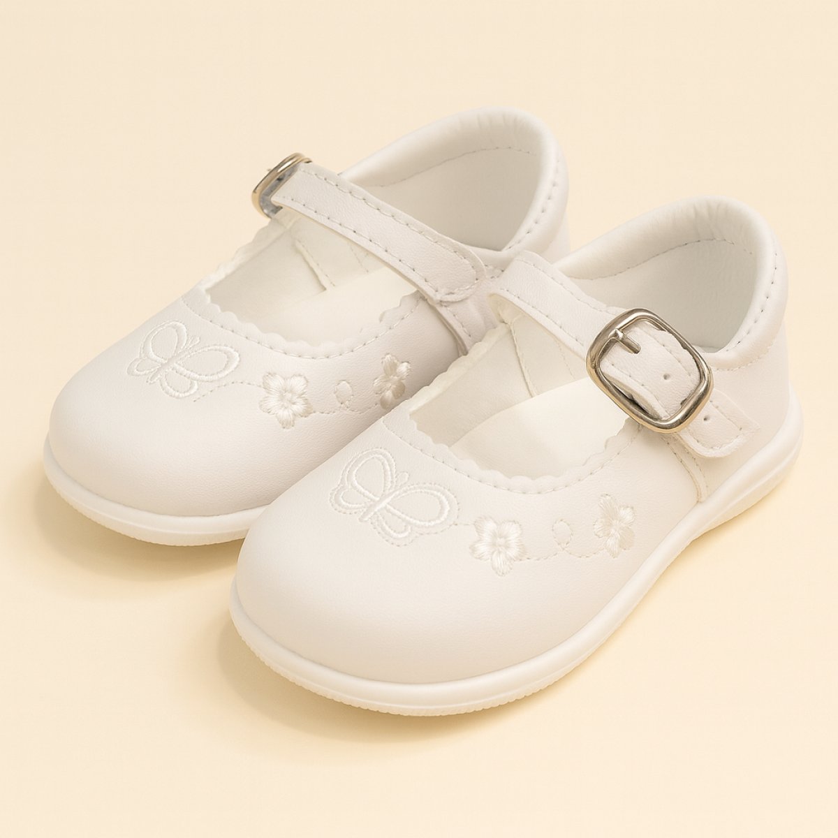 Guillermina Simil Cuero Bordada Con Flores y Mariposas