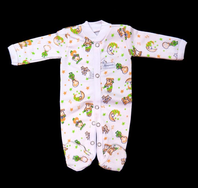 Enterito Frisado Manga Larga Estampado Con Pie 4 Broches Adelante