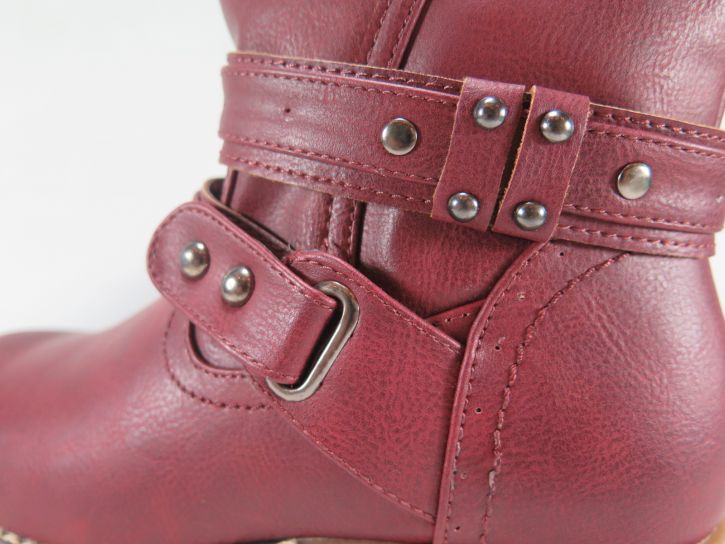 Bota de Cuerina Tejana Con Tachas