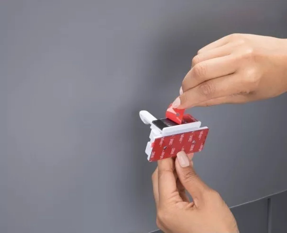 Traba De Seguridad Cajones Adhesive Cabinet & Drawer Latches (x4 pack)