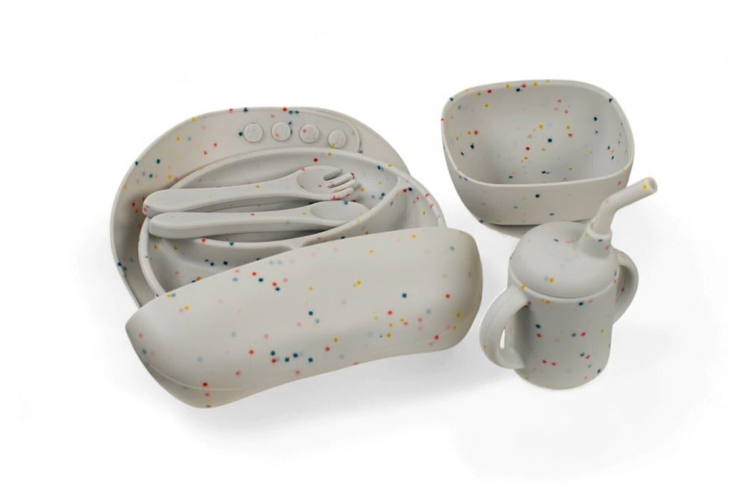 Set De Alimentacion De Silicona - Plato Divisorio Con Sopapa, Bowl Con Sopapa, Vaso Con Sorbete, Babero, Tenedor Y Cuchara