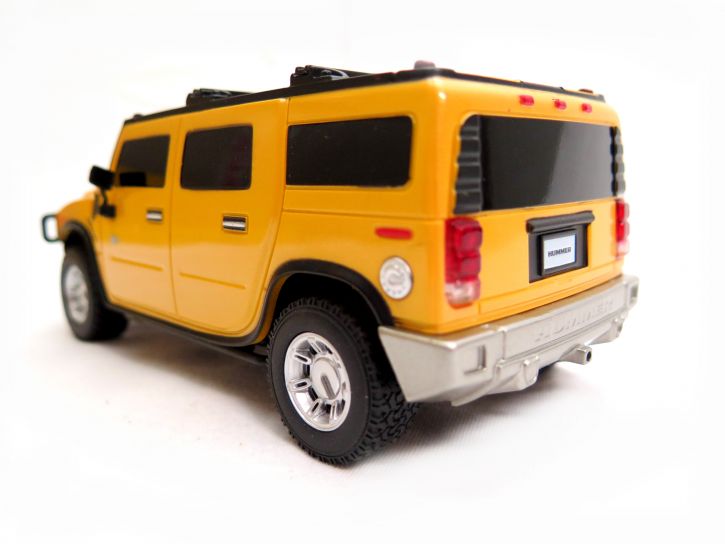Auto a Radio Control hummer H2 SUV. 17cm Rastar