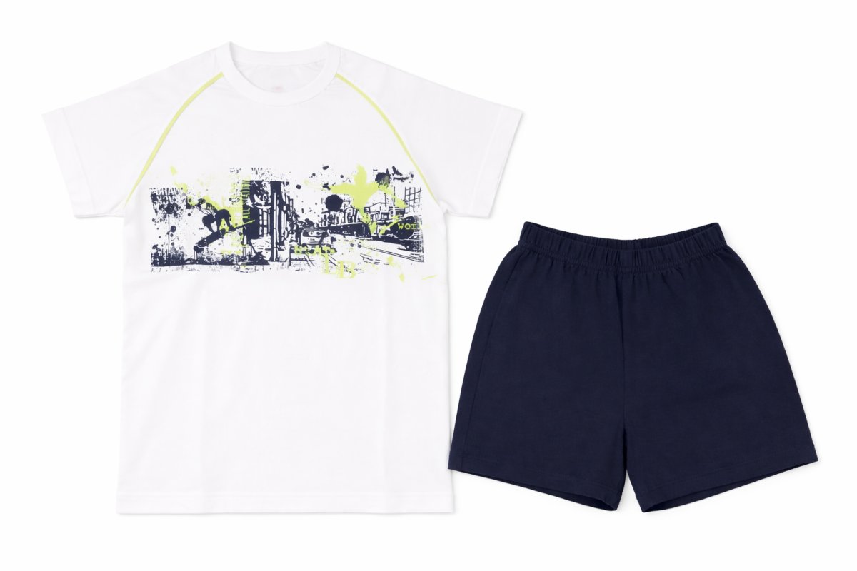 Pijama Verano Remera Manga Corta y Short Estampado Skate