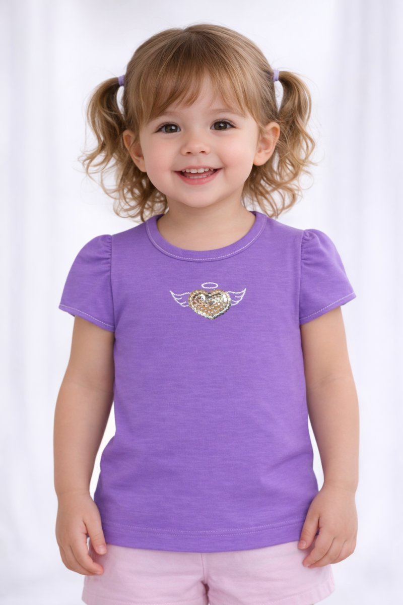 Remera Modal con Manga Japonesa con Corazon de Lentejuelas