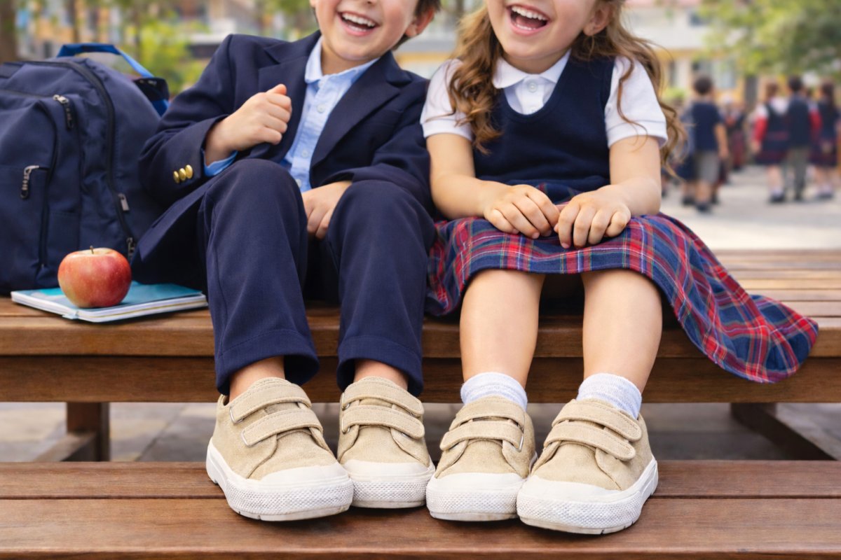 Zapatilla Medio Basket Lona Velcro