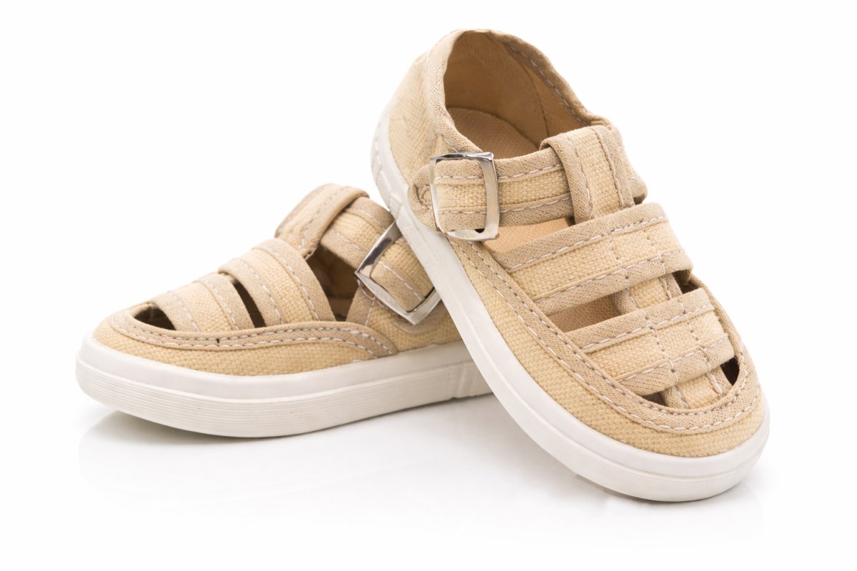 Zapatilla Sandalia de  Lona Tipo Franciscana Con Hebilla