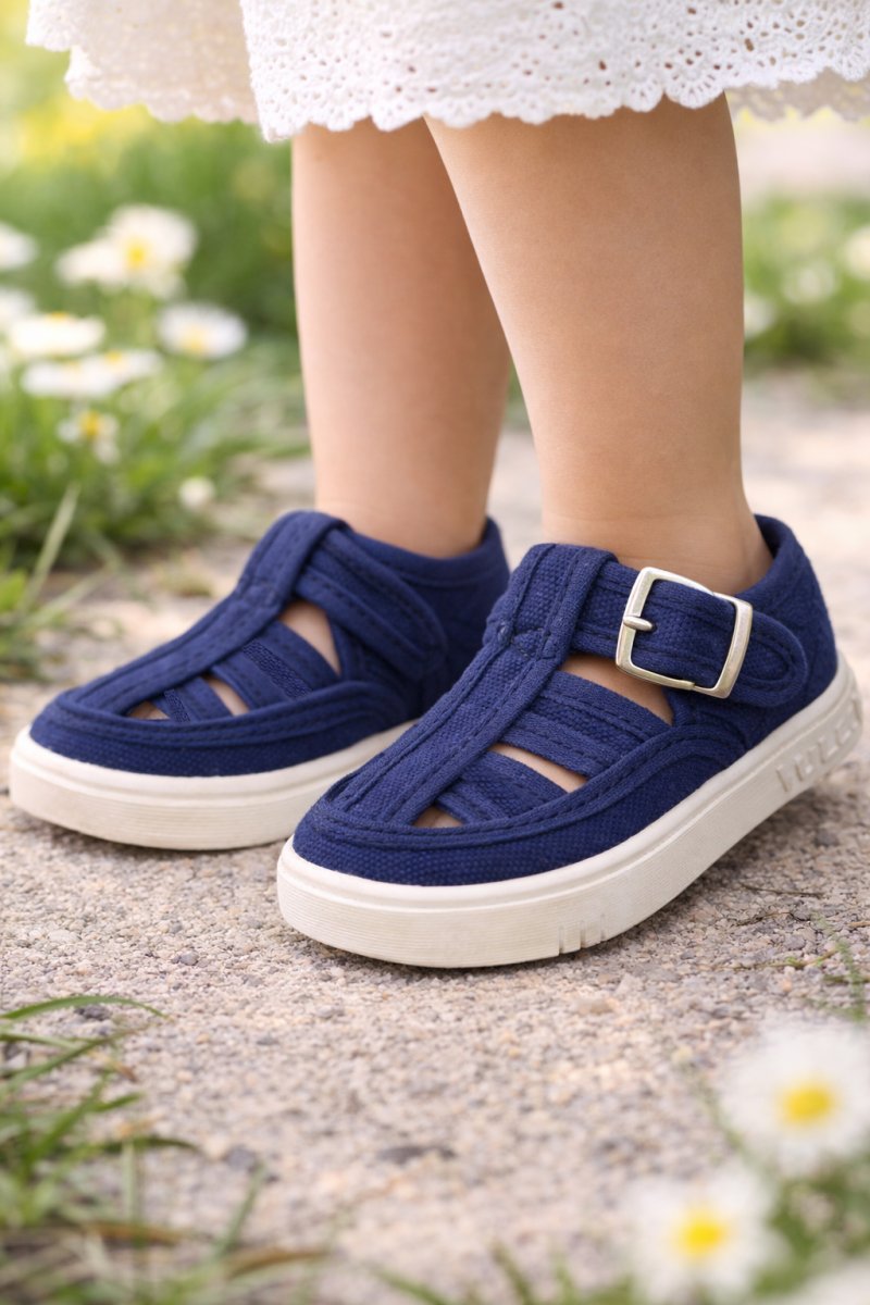 Zapatilla Sandalia de  Lona Tipo Franciscana Con Hebilla