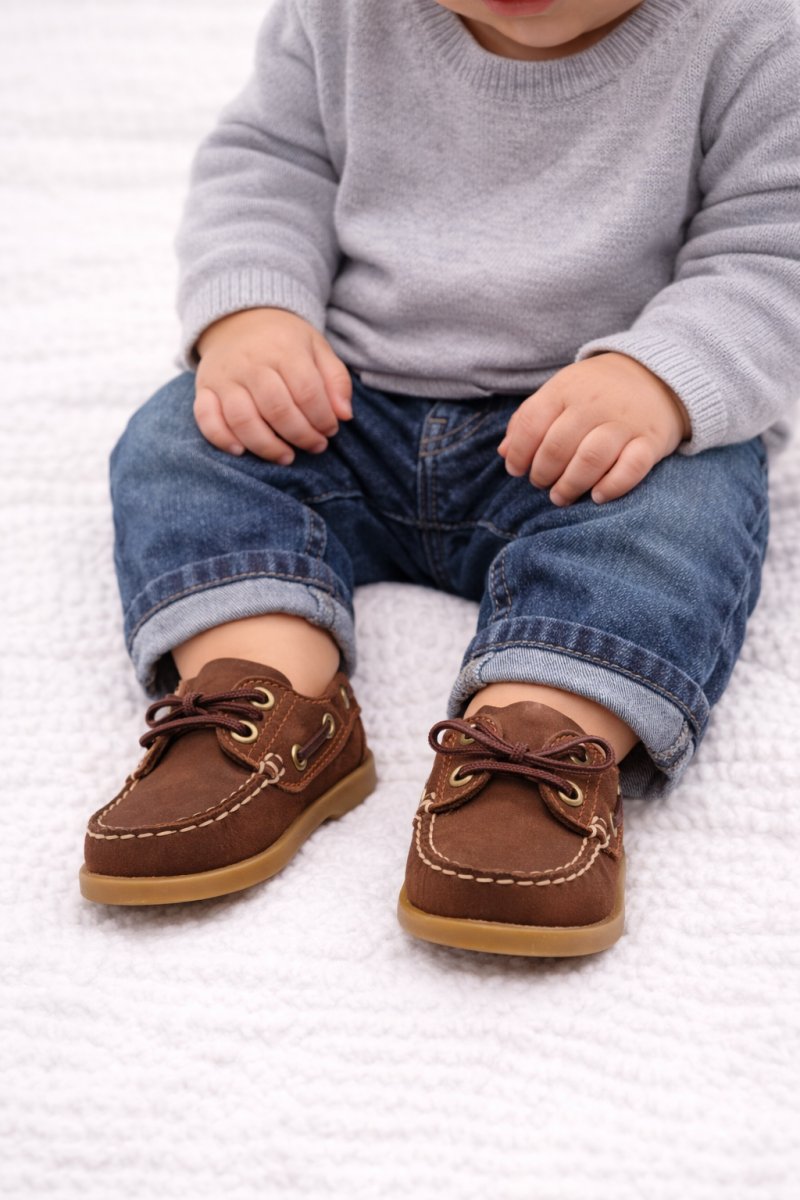 Nautico Gamuza con Cordones