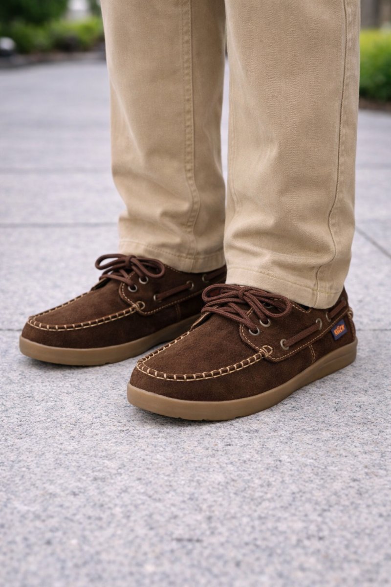 Nautico Gamuza con Cordones