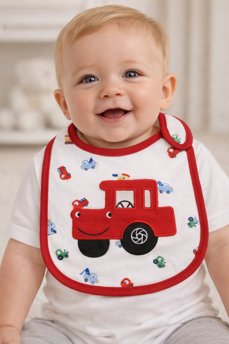 Babero de Algodon Bordados con impermeable entre telas- Diferentes Bordados