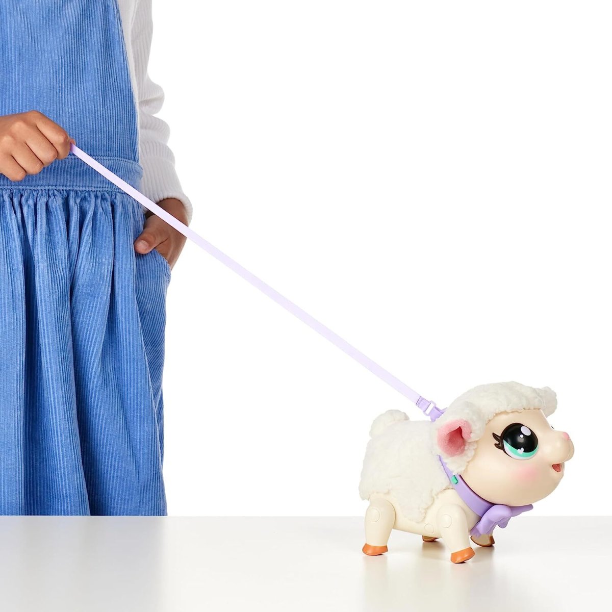 Little Live Pets Snowie Oveja Interactivo - My Walking Lamb