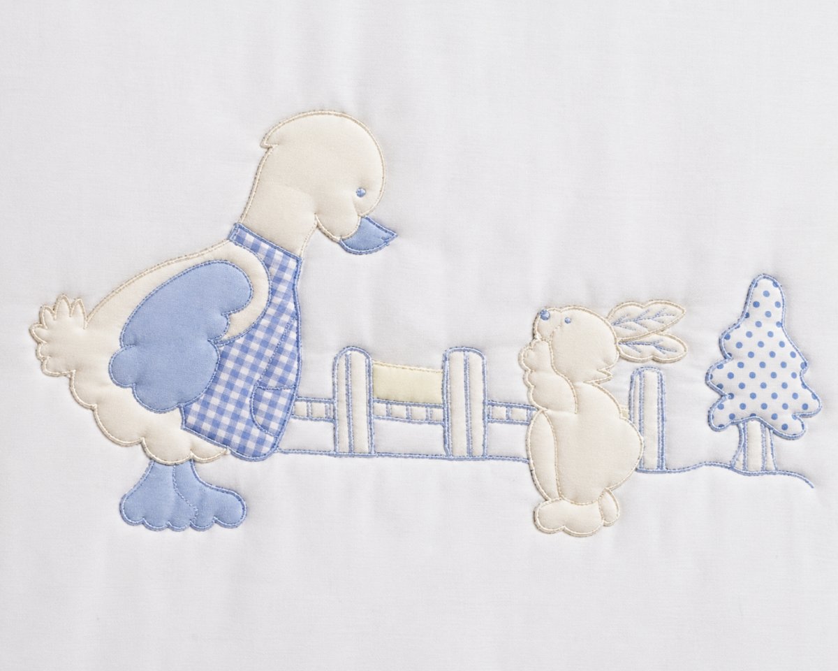 Acolchado Premium Oxford Practicuna sin Chichonera Bordado